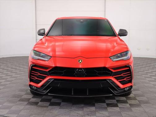 2021 Lamborghini Urus Graphite Capsule