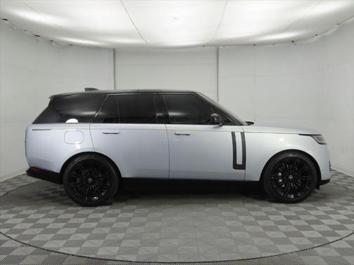 2023 Land Rover Range Rover P400 SE