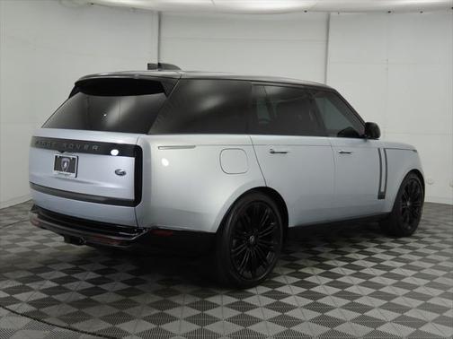 2023 Land Rover Range Rover P400 SE