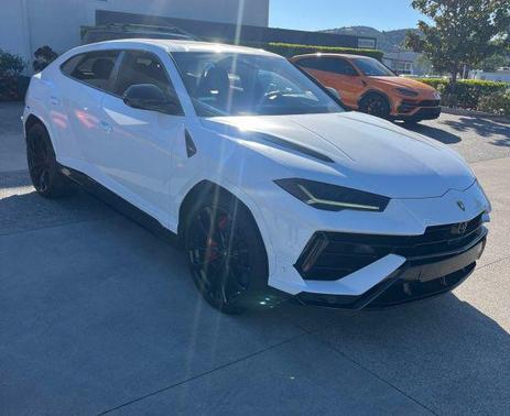 Bianco Monocerus Metallic 2024 Lamborghini Urus S