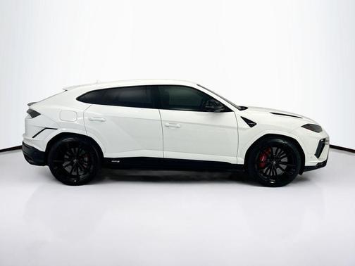 Bianco Monocerus Metallic 2024 Lamborghini Urus S