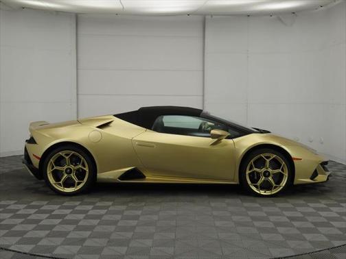 2022 Lamborghini Huracan EVO Spyder