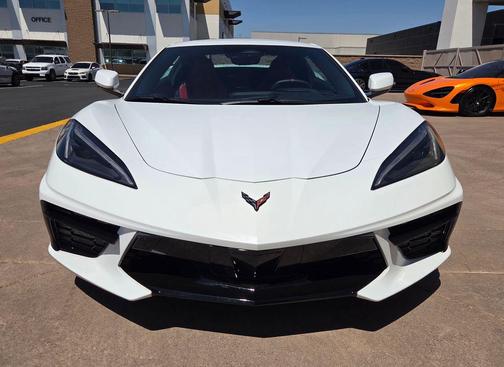 Arctic White 2026 Chevrolet Corvette Stingray w/1LT