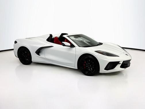 Arctic White 2026 Chevrolet Corvette Stingray w/1LT