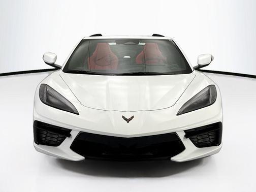 Arctic White 2026 Chevrolet Corvette Stingray w/1LT