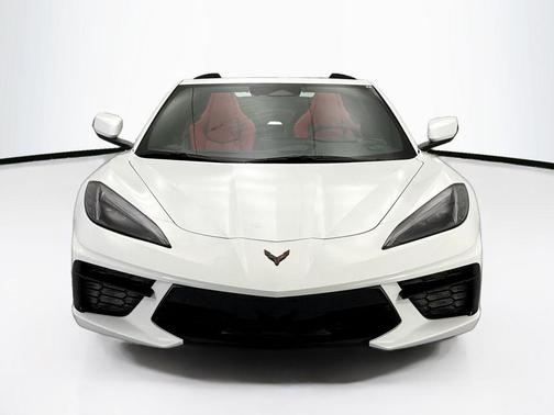 Arctic White 2026 Chevrolet Corvette Stingray w/1LT