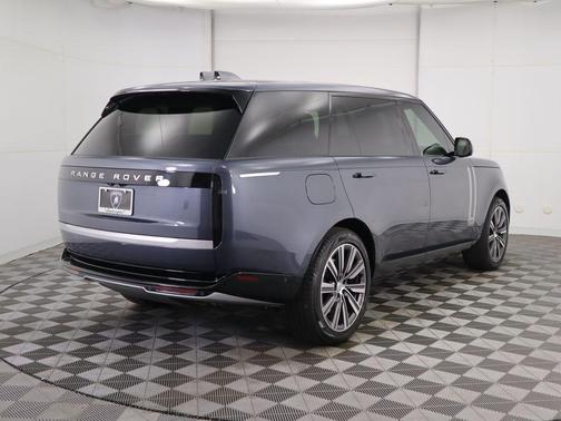 2024 Land Rover Range Rover Autobiography
