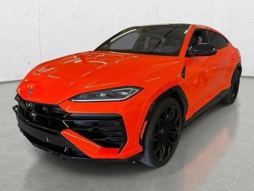Arancio Egon Metallic 2025 Lamborghini Urus SE
