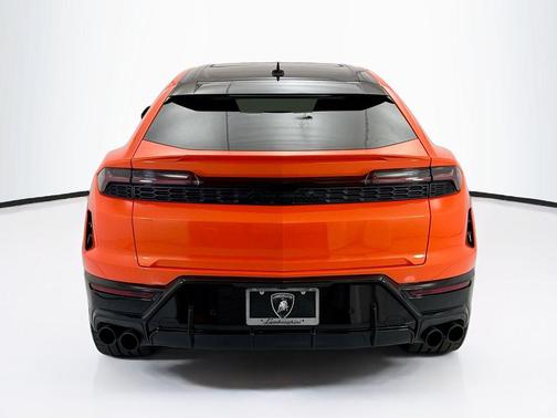 Arancio Egon Metallic 2025 Lamborghini Urus SE