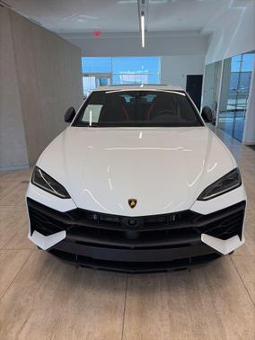 2025 Lamborghini Urus SE