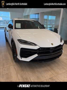 2025 Lamborghini Urus SE