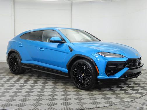 2025 Lamborghini Urus SE