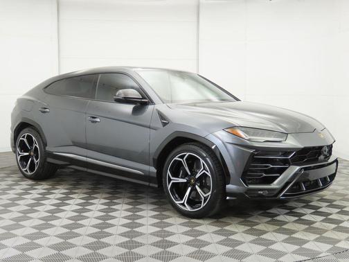 2020 Lamborghini Urus Base
