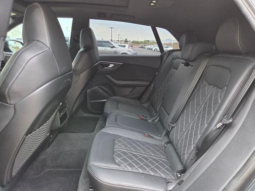 Daytona Gray Pearl Effect 2022 Audi SQ8 4.0T Prestige