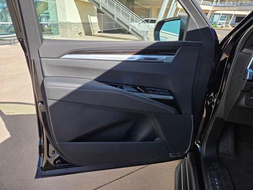 2025 Cadillac Escalade Premium Luxury