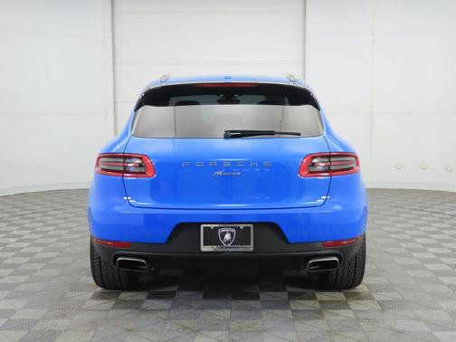 2018 Porsche Macan Base