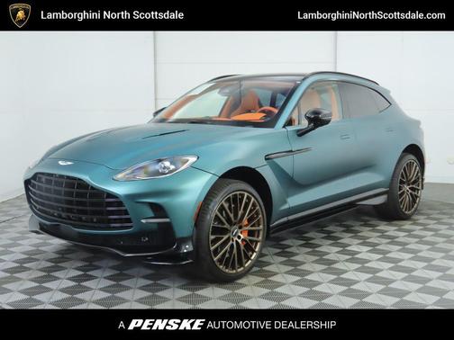 2025 Aston Martin DBX 707