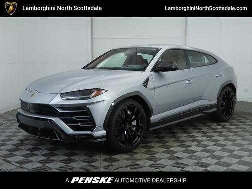 2020 Lamborghini Urus Base
