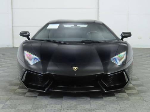 2014 Lamborghini Aventador LP700-4