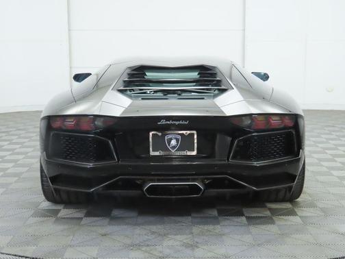 2014 Lamborghini Aventador LP700-4