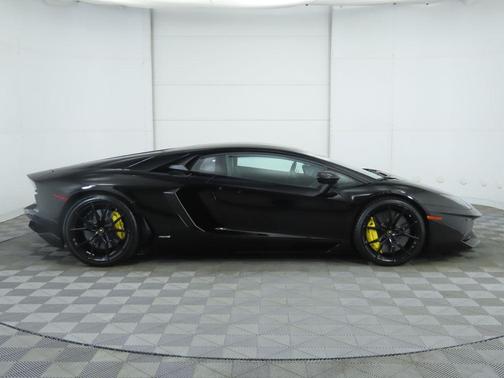 2014 Lamborghini Aventador LP700-4