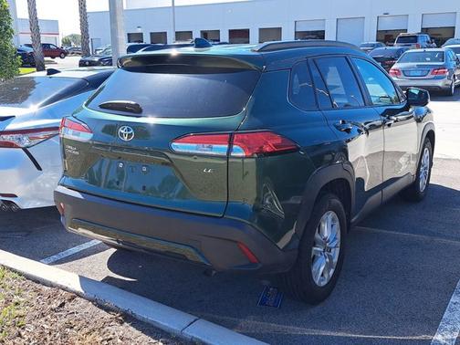 2022 Toyota Corolla Cross LE