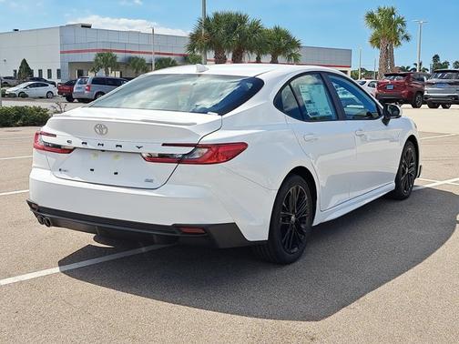 2026 Toyota Camry SE