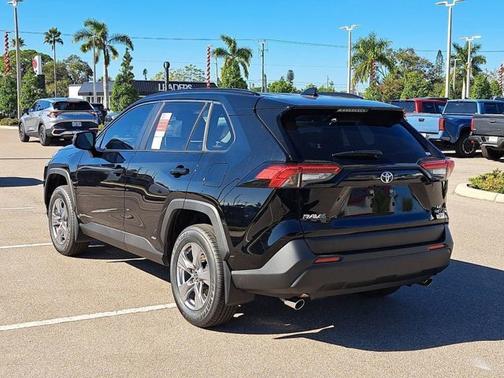 2025 Toyota RAV4 Hybrid Hybrid LE