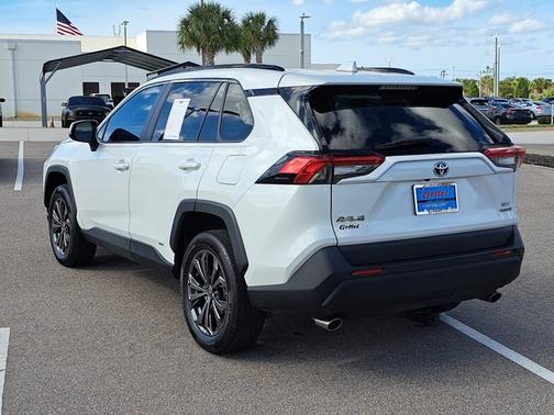 2023 Toyota RAV4 Hybrid Hybrid XLE Premium