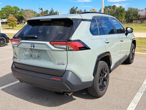 2023 Toyota RAV4 Hybrid Hybrid XLE