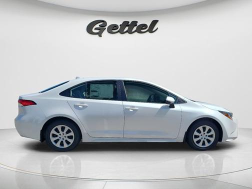 Wind Chill Pearl 2026 Toyota Corolla LE