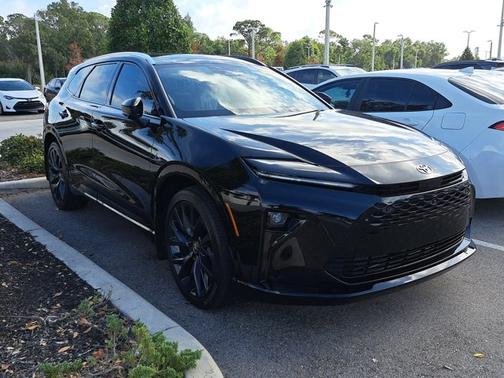 2025 Toyota Crown Signia Limited