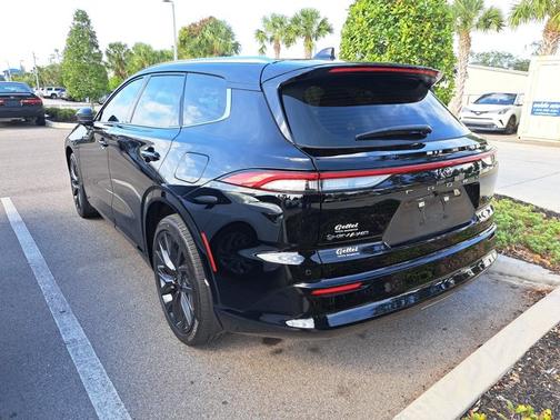 2025 Toyota Crown Signia Limited