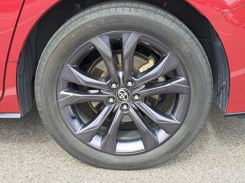 2021 Toyota Sienna XSE 7 Passenger