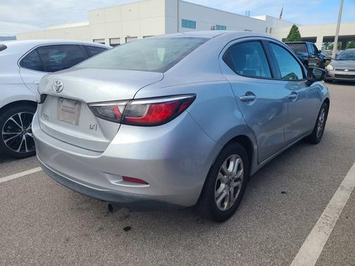 2017 Toyota Yaris iA Base