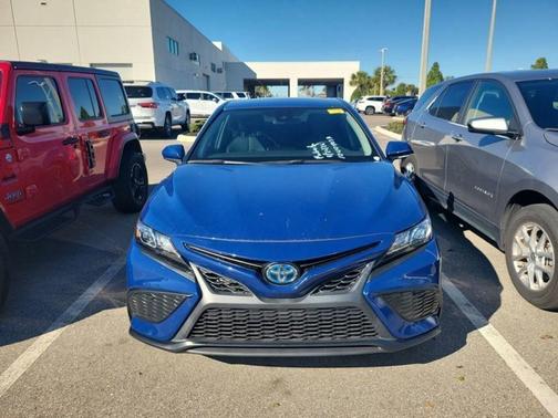2023 Toyota Camry SE