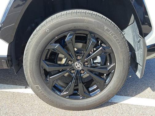 2024 Toyota RAV4 Hybrid Hybrid SE