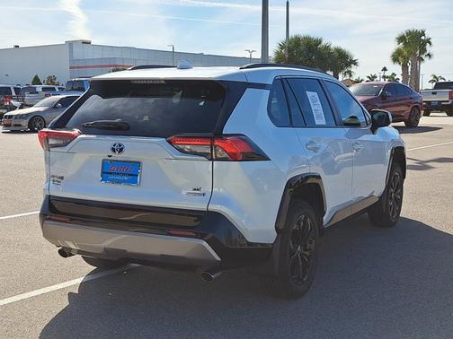 2024 Toyota RAV4 Hybrid Hybrid SE