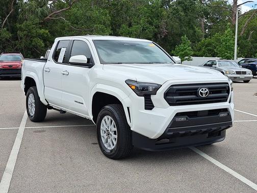 2024 Toyota Tacoma SR5