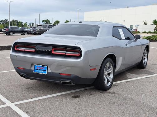 2016 Dodge Challenger SXT