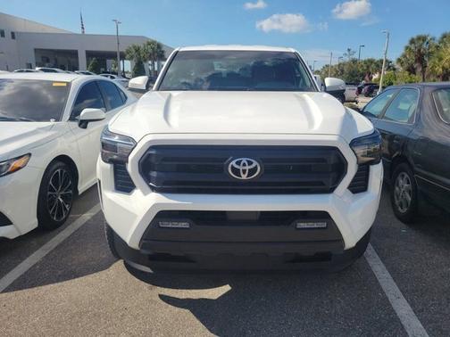 2024 Toyota Tacoma SR5
