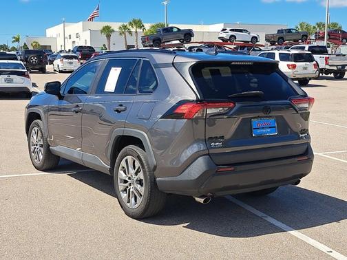 2022 Toyota RAV4 XLE Premium