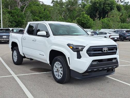 2025 Toyota Tacoma SR5