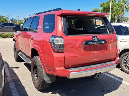 2022 Toyota 4Runner TRD Off Road