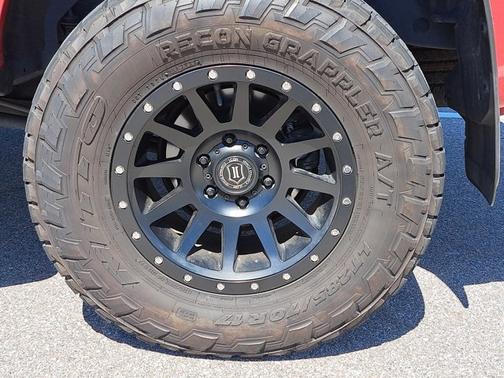 2022 Toyota 4Runner TRD Off Road