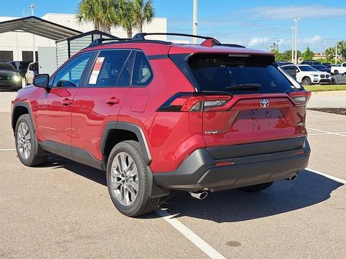 2025 Toyota RAV4 XLE Premium