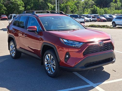 2025 Toyota RAV4 XLE Premium