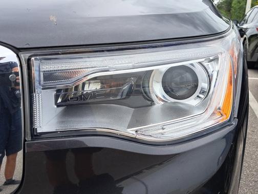 2017 GMC Acadia SLE-1