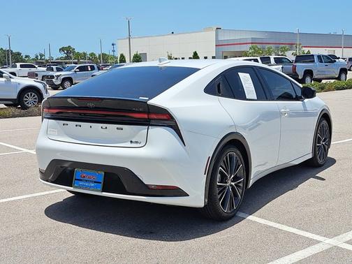 2024 Toyota Prius XLE