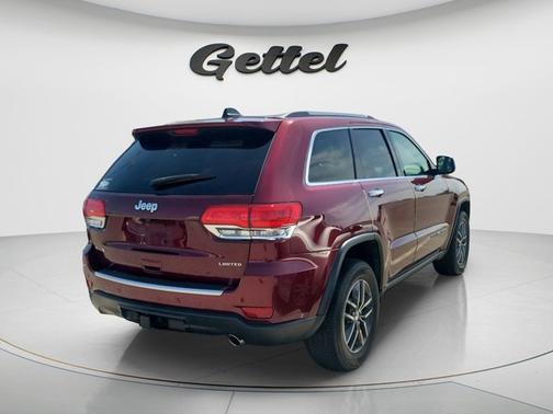 Velvet Red Pearlcoat 2017 Jeep Grand Cherokee Limited
